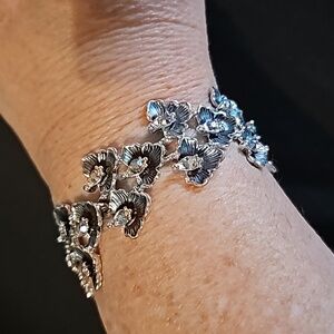 Vintage B.S.K. Rhinestone Bracelet🐈25